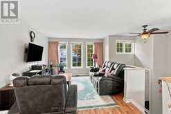64 WHALINGS CIRCLE | Ottawa Ontario | Slide Image Twelve