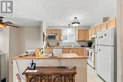 64 WHALINGS CIRCLE | Ottawa Ontario | Slide Image Eight