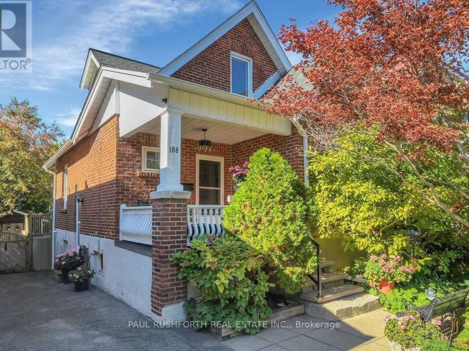 108 SMIRLE AVENUE, Ottawa, Ontario K1Y 0S3