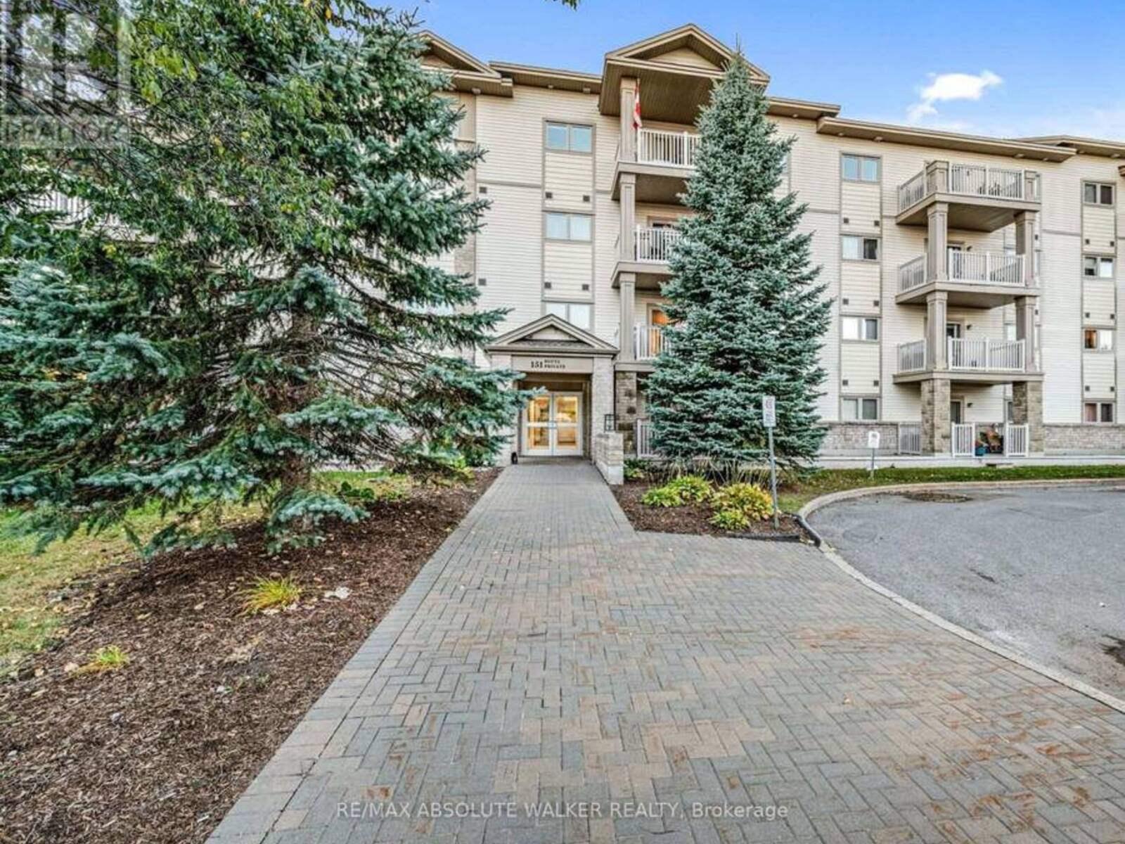208 - 151 POTTS PRIVATE, Ottawa, Ontario K4A 0V7