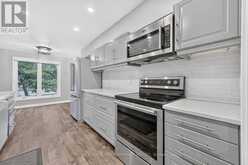 30 VIEWPOINTE PRIVATE | Ottawa Ontario | Slide Image Thirteen