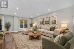 30 VIEWPOINTE PRIVATE | Ottawa Ontario | Slide Image Six