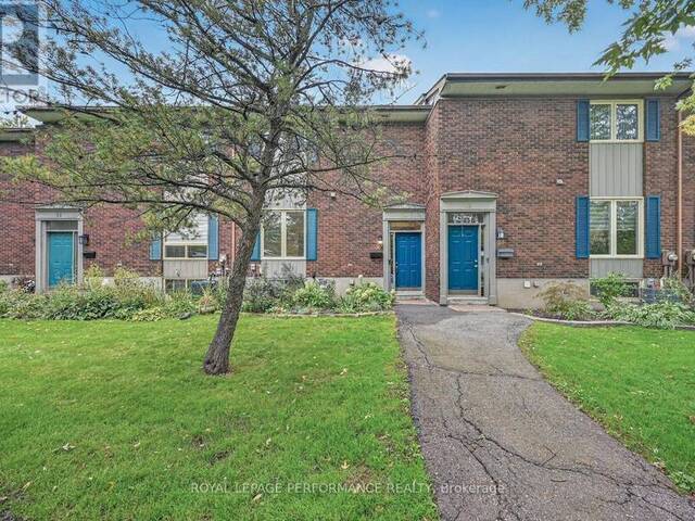30 VIEWPOINTE PRIVATE Ottawa Ontario, K1V 1M6 - 3 Bedrooms Condo For Sale
