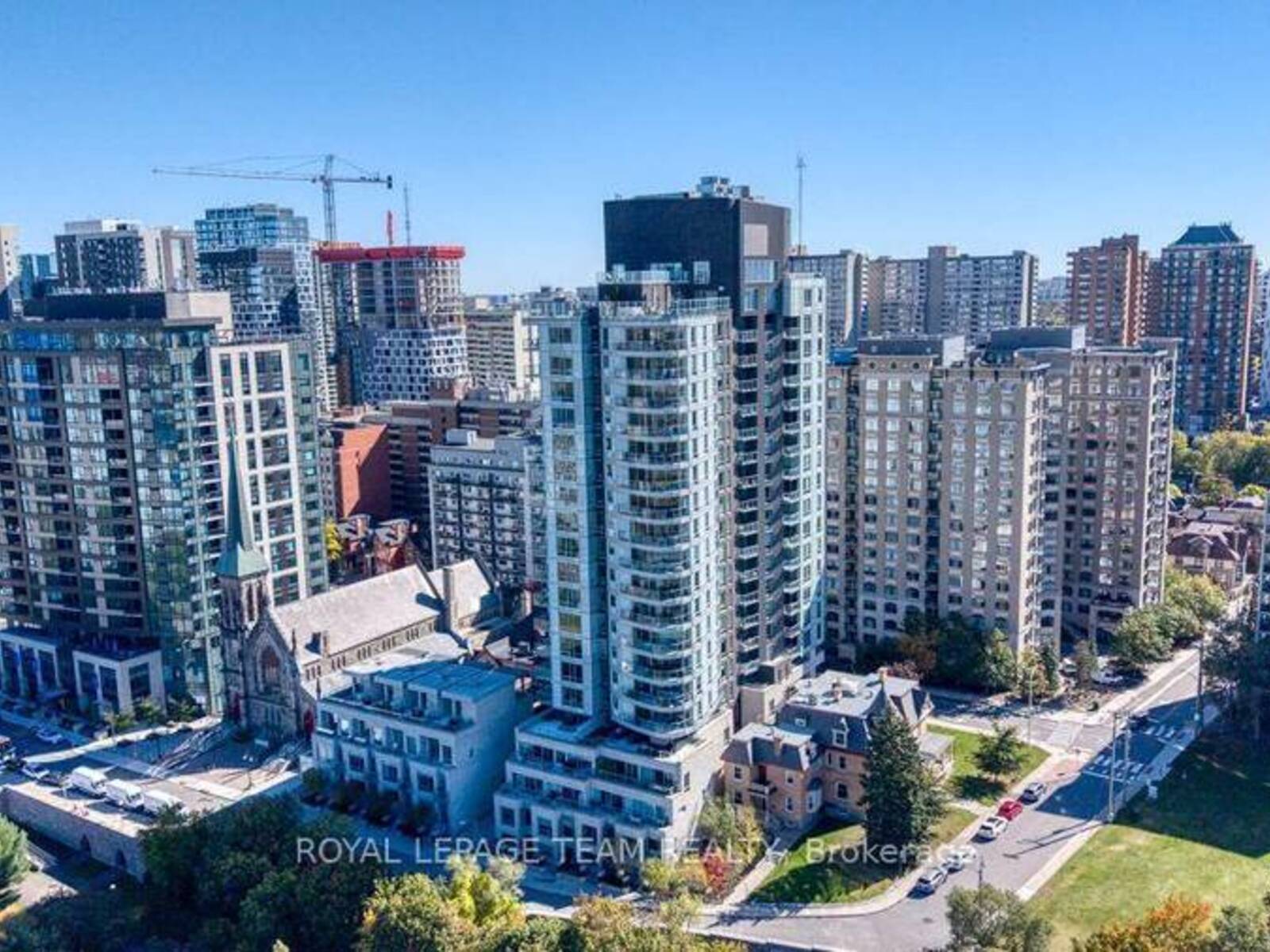 1902 - 428 SPARKS STREET, Ottawa, Ontario K1R 0B3