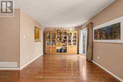 42 ROBLYN WAY | Ottawa Ontario | Slide Image Eight