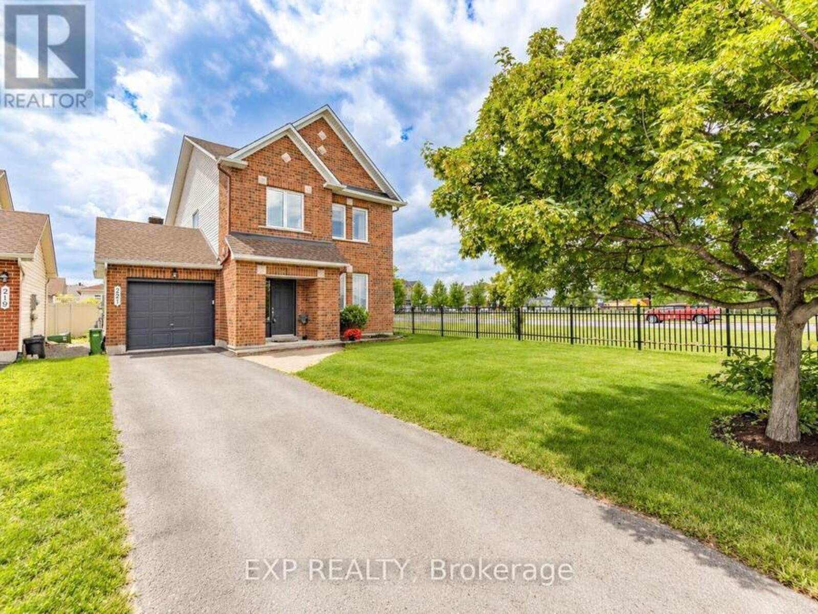 221 NORTHWIND STREET, Ottawa, Ontario K4A 5G3