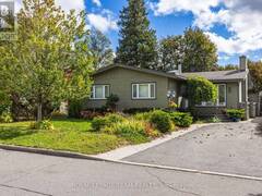 2128 BENJAMIN AVENUE Ottawa Ontario, K2A 1P4
