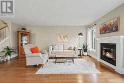 5 BARNSTONE DRIVE | Ottawa Ontario | Slide Image Four