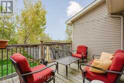 200 TRAIL SIDE CIRCLE | Ottawa Ontario | Slide Image Thirty