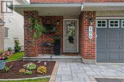 106 TACOM CIRCLE | Ottawa Ontario | Slide Image Two