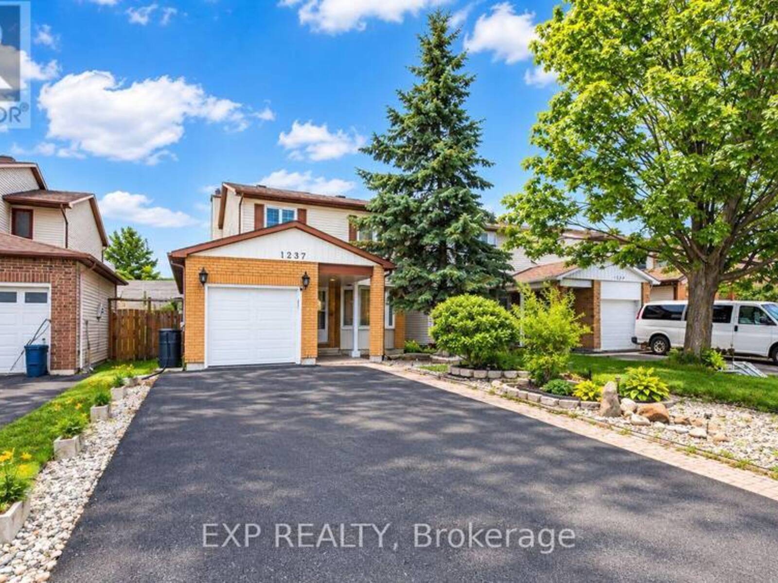 1237 CEDARCROFT CRESCENT, Ottawa, Ontario K1B 5G9