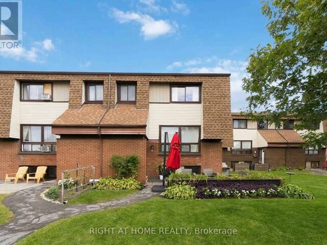 C - 23 WOODVALE Ottawa Ontario, K2G 4H3 - 3 Bedrooms Condo For Sale