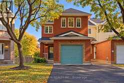 37 TOBERMORY CRESCENT | Ottawa Ontario | Slide Image Two