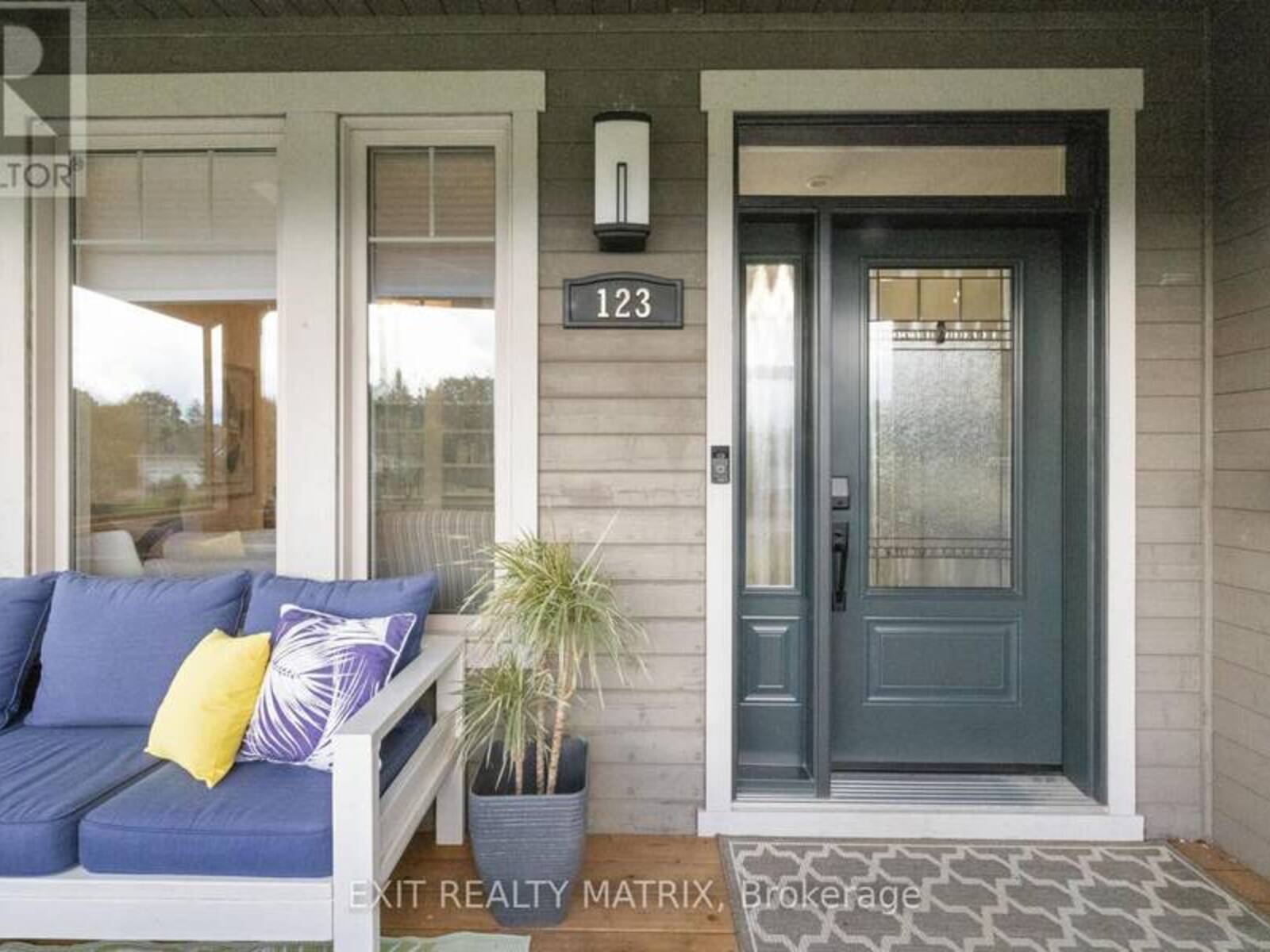 123 MUIRFIELD COURT, Mississippi Mills, Ontario K0A 2X0