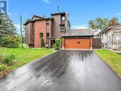 2824 HAUGHTON AVENUE Ottawa Ontario, K2B 6Z3