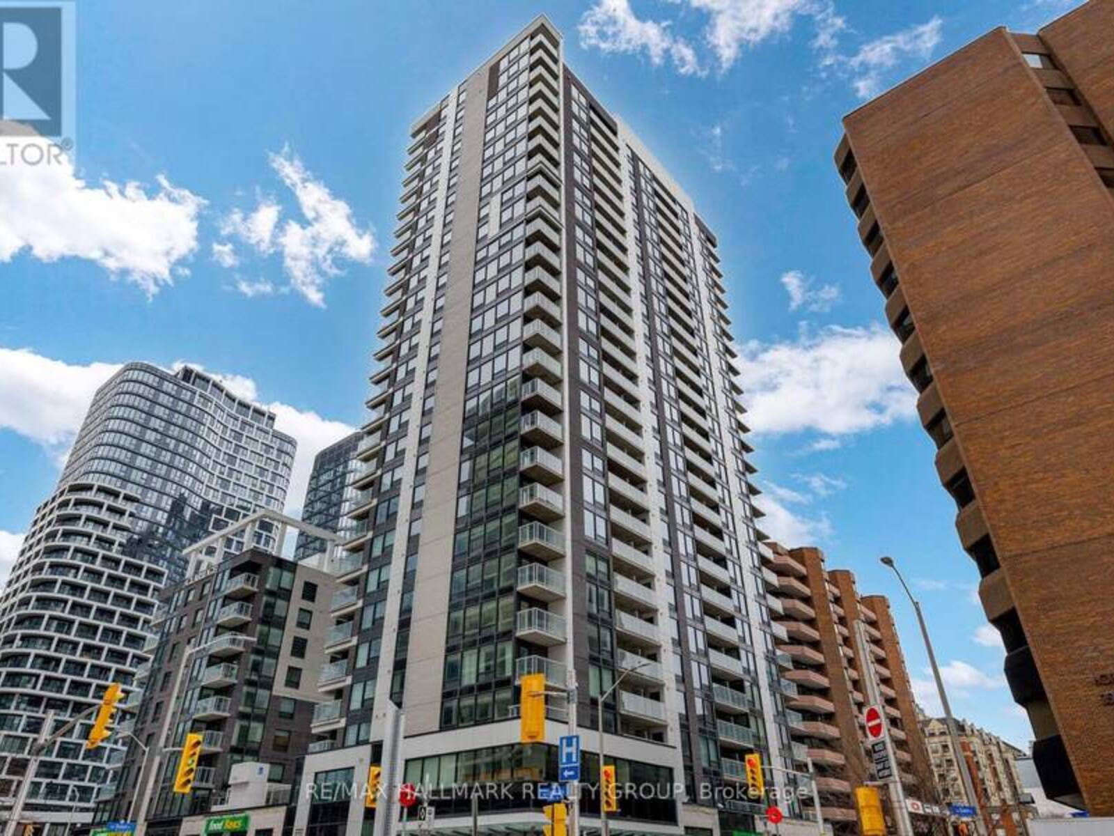 2604 - 340 QUEEN STREET, Ottawa, Ontario K1R 0G1