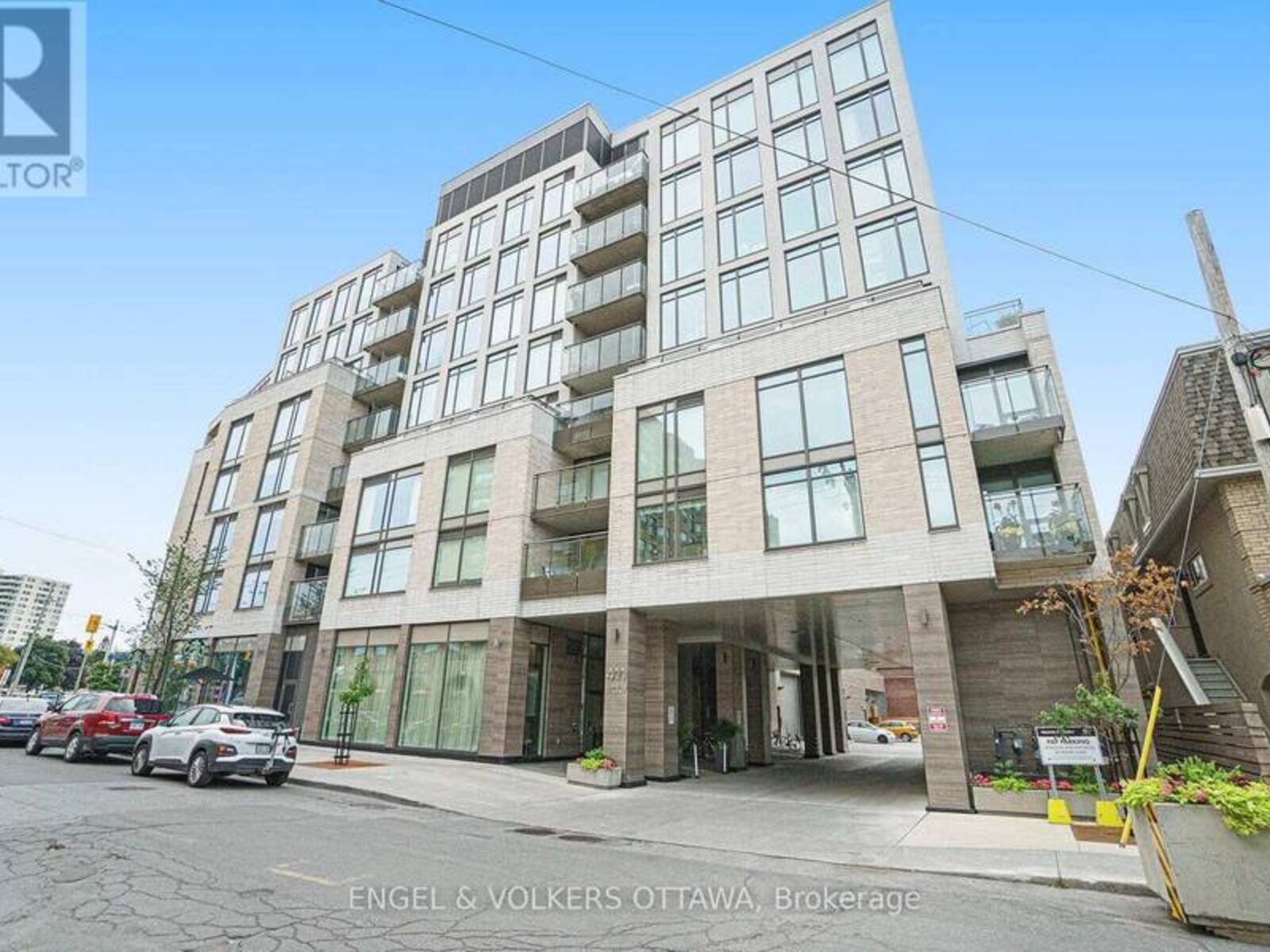 516 - 411 MACKAY STREET, Ottawa, Ontario K1M 2C5