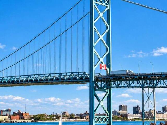 409 - 3000 SANDWICH STREET Windsor Ontario, N9C 4G3 - 2 Bedrooms Waterfront Condo For Sale