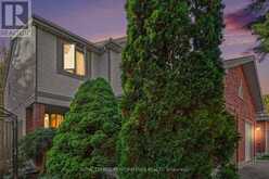 1478 CORSHAM AVENUE | Ottawa Ontario | Slide Image Two