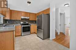 316 GOTHAM PRIVATE | Ottawa Ontario | Slide Image Thirteen