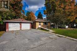 4 DAVIDSON STREET W | Smiths Falls Ontario | Slide Image Three