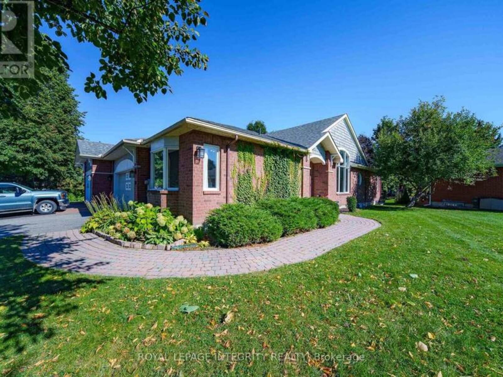 804 HOT SPRINGS WAY, Ottawa, Ontario K1V 1R9