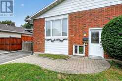 2213 FILLMORE CRESCENT | Ottawa Ontario | Slide Image Three