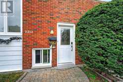 2213 FILLMORE CRESCENT | Ottawa Ontario | Slide Image Four