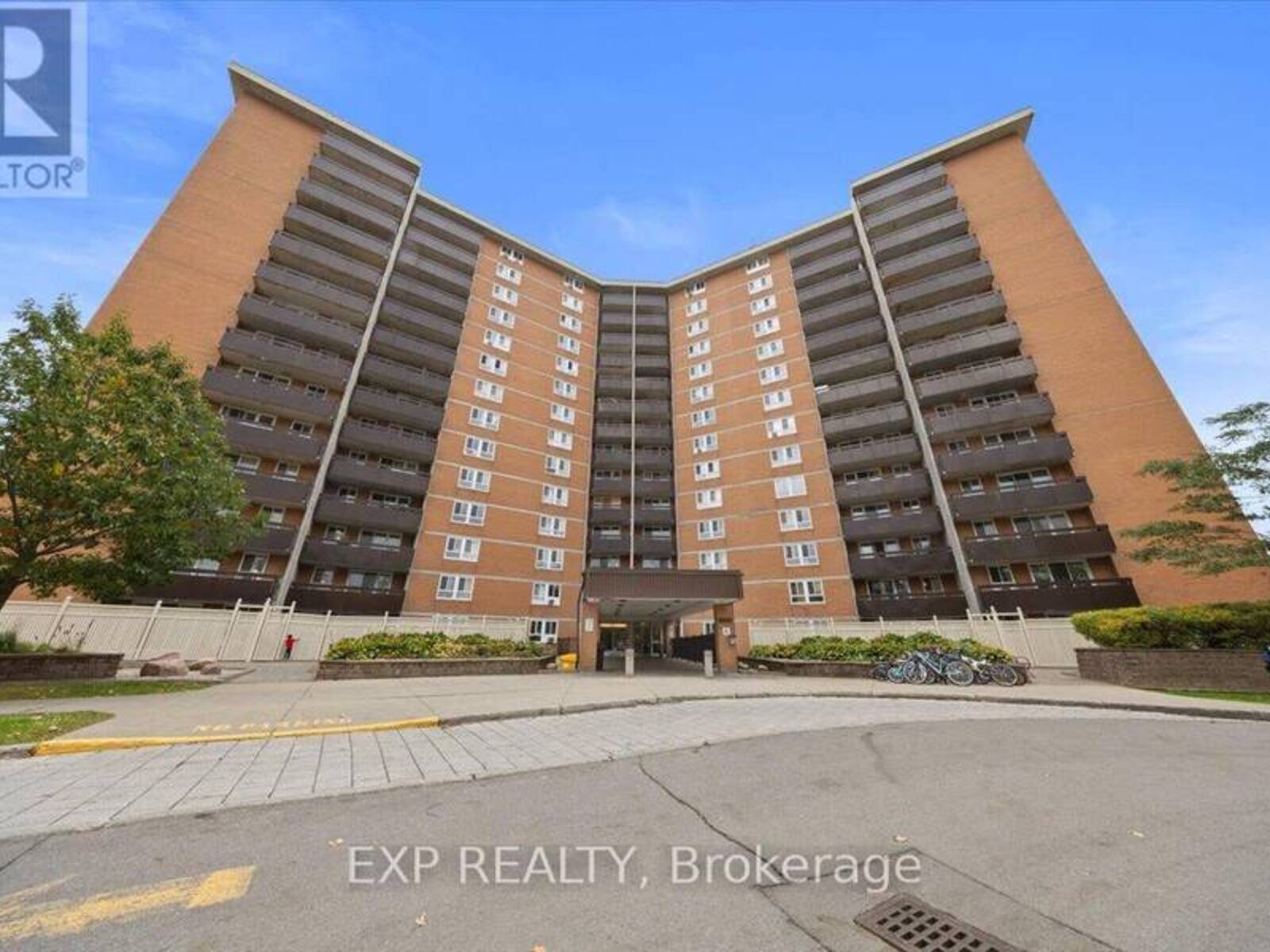 1517 - 2000 JASMINE CRESCENT, Ottawa, Ontario K1J 8K4