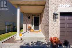 1007 GRAPEFERN TERRACE | Ottawa Ontario | Slide Image Four