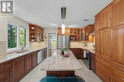 26 WHIPPOORWILL DRIVE | Ottawa Ontario | Slide Image Ten