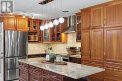 26 WHIPPOORWILL DRIVE | Ottawa Ontario | Slide Image Twelve