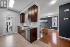 65 SONGBIRD PRIVATE | Ottawa Ontario | Slide Image Thirteen