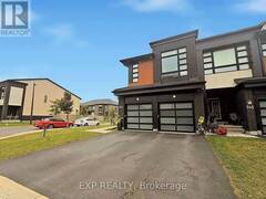 543 RATHBURN LANE Ottawa Ontario, K1T 0T3