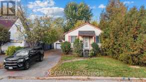 137 GLYNN AVENUE | Ottawa Ontario | Slide Image Three