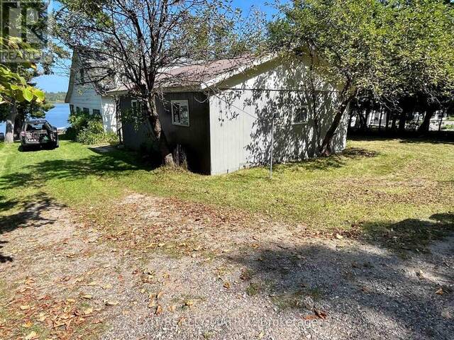 768 FOREST PARK ROAD Pembroke Ontario, K8A 6W2 - 6 Bedrooms Waterfront Home For sale