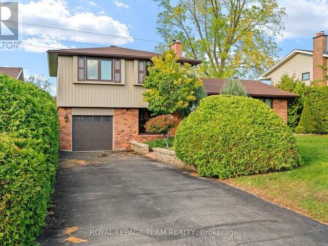 19 PARKLAND CRESCENT Ottawa Ontario, K2H 5V3 - 3 Bedrooms Home For Sale