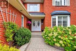 12 YARWOOD COURT | Ottawa Ontario | Slide Image Two