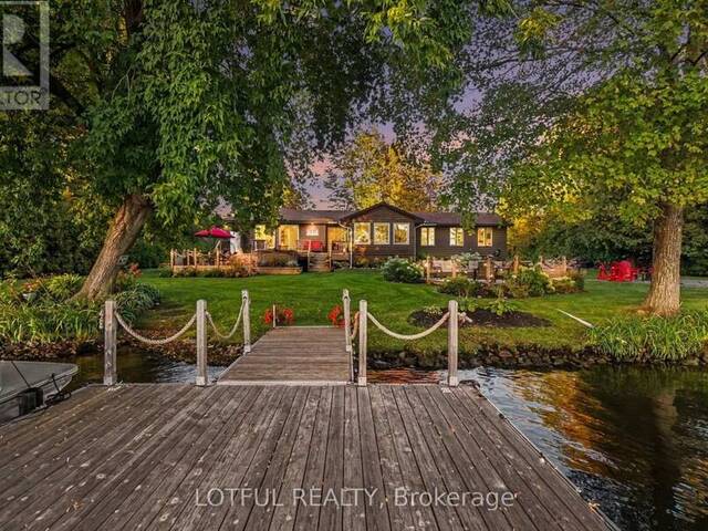 2420 PINE AVENUE Ottawa Ontario, K4M 1B4 - 3 Bedrooms Waterfront Home For sale