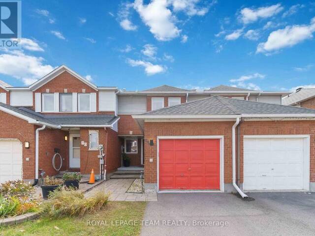 68 WOODBURY CRESCENT Ottawa Ontario, K1G 5E1 - 3 Bedrooms Home For Sale