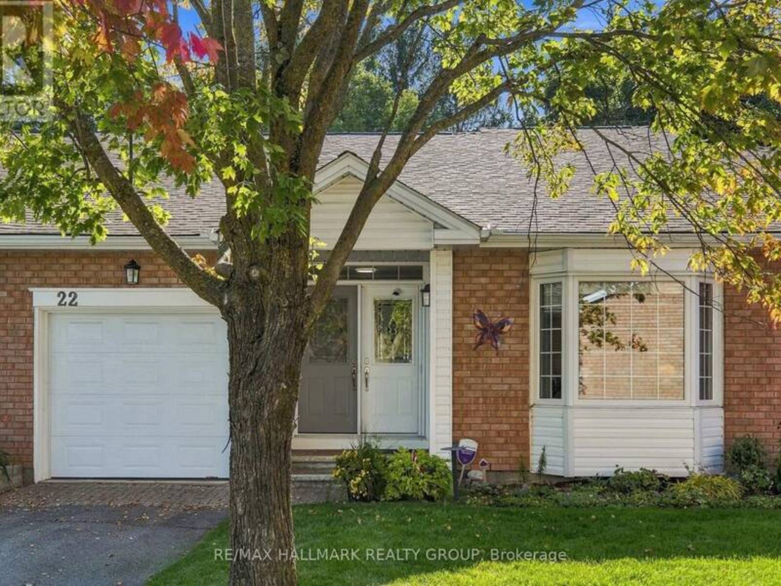 22 GRAND HARBOUR COURT, Ottawa, Ontario K2S 1H2