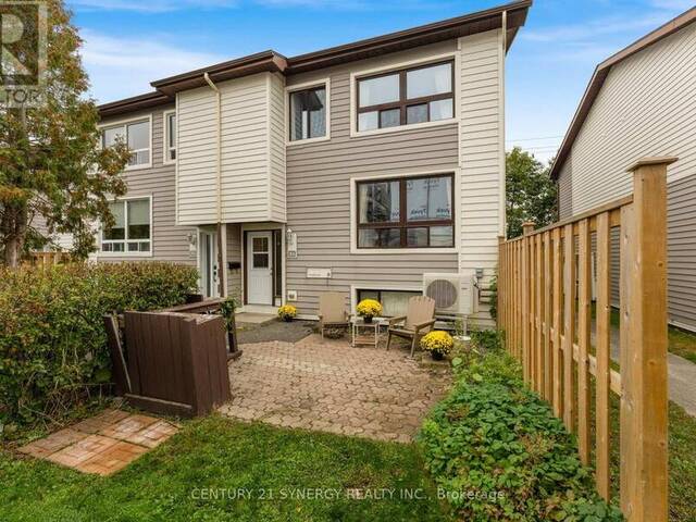 19 A BANNER ROAD Ottawa Ontario, K2H 8T3 - 3 Bedrooms Condo For Sale