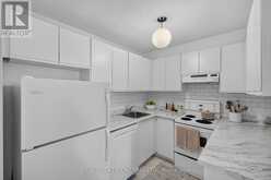 1601 - 475 LAURIER AVENUE W | Ottawa Ontario | Slide Image Ten