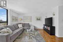 1601 - 475 LAURIER AVENUE W | Ottawa Ontario | Slide Image Six