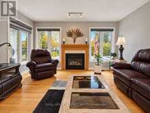 4 MARY HILL CRESCENT | Ottawa Ontario | Slide Image Nine
