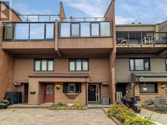 2 - 251 BRUYERE STREET Ottawa Ontario, K1N 5E5 - 1 Bedroom Condo For Sale