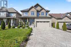 529 PEERLESS STREET | Ottawa Ontario | Slide Image Three