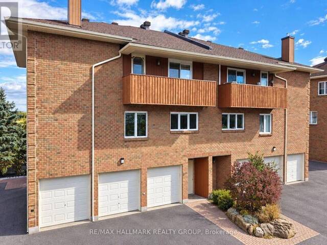 12 - 207 STRATAS COURT Ottawa Ontario, K2L 3K5 - 5 Bedrooms Condo For Sale