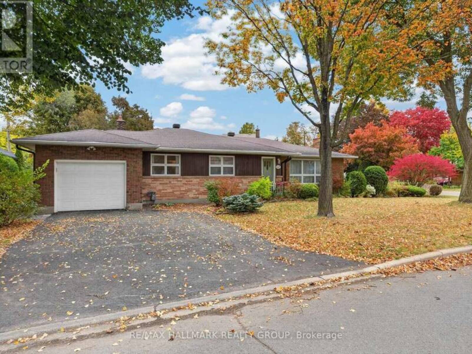 1471 ORCHARD AVENUE, Ottawa, Ontario K1H 7C4