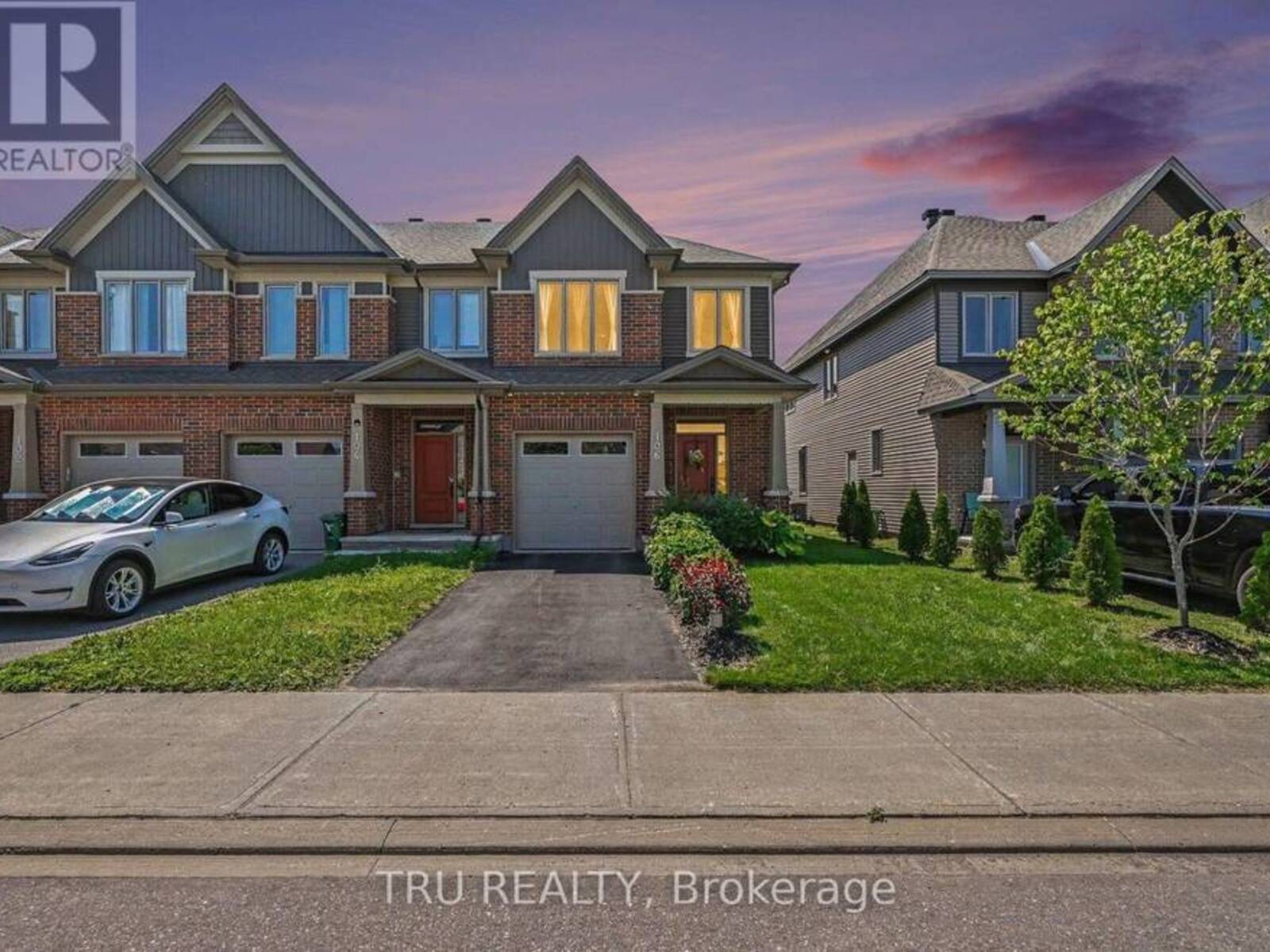 106 LAVATERA STREET, Ottawa, Ontario K1T 0E4